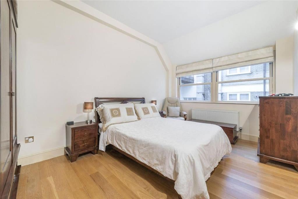 Luxurious Serviced Apt Next To The City Of London And Tower Bridge Apartamento Exterior foto